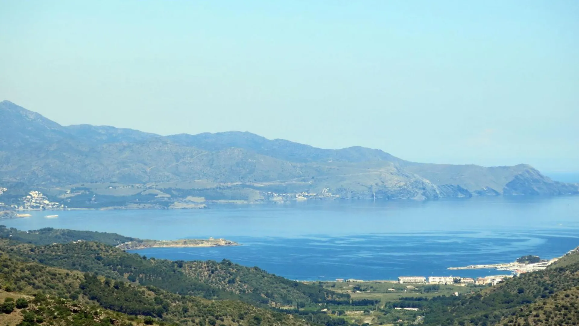 Apartment Mediterrani By Interhome Llança İspanya